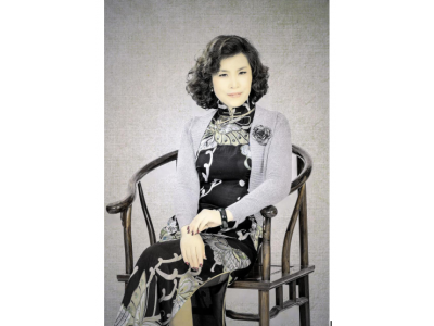 张晓红 名誉主席